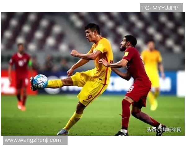 《聚焦足球明星的辉煌瞬间与背后的奋斗历程》 《聚焦足球明星的辉煌瞬间与背后的奋斗历程》